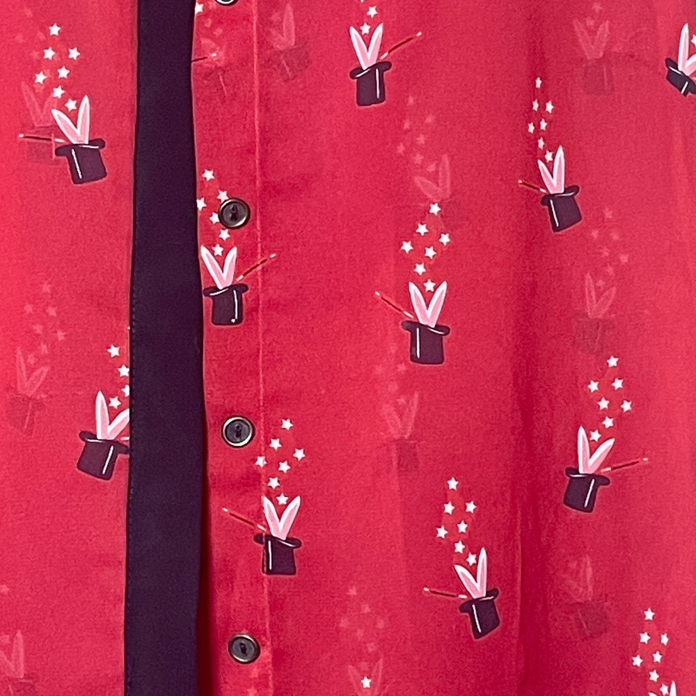 Red magic hat blouse - Picture 6 of 8